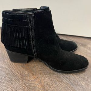 Naturalizer black suede women’s booties